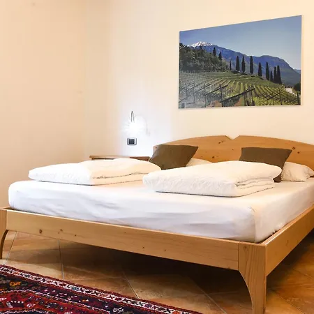 Farm stay Agritur Casteller Trento